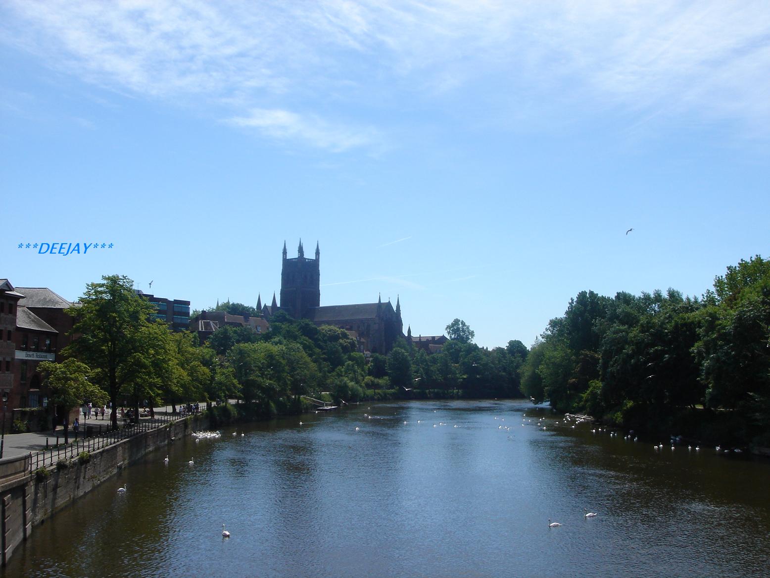 RIVER SEVERN, THE LONGEST RIVER IN UK AND WORCESTER CATHEDRAL AS CAN BE SEEN ON 20 POUNDS NOTE